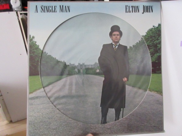 ee/ピクチャー盤/Elton John(エルトン・ジョン)/A single man_画像1