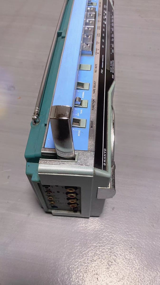 SANYO 昭和レトロ ラジオカセットSANYO MR-U4SF 三洋電機株式 SANYO 昭和レトロ ラジオカセットSANYO MR-U4SF 三洋電機株式