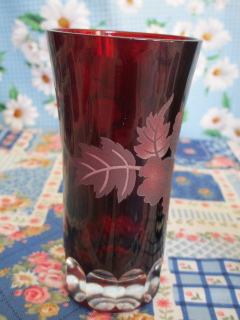国内外の人気！ A 牡丹のような花模様の切子グラス ダークレッド ブラック～２個組 ～箱付き～⑲ rurrenabaque.gob.bo