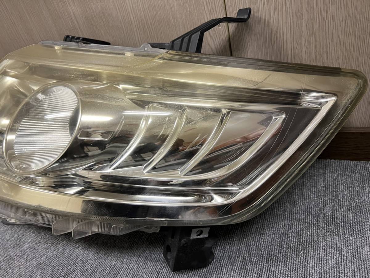 【中古】日産純正　CC25セレナ　左　ヘッドライト　バラスト付き　KOITO　100-24921　NISSAN　ヘッドランプ　コーティング済_画像2