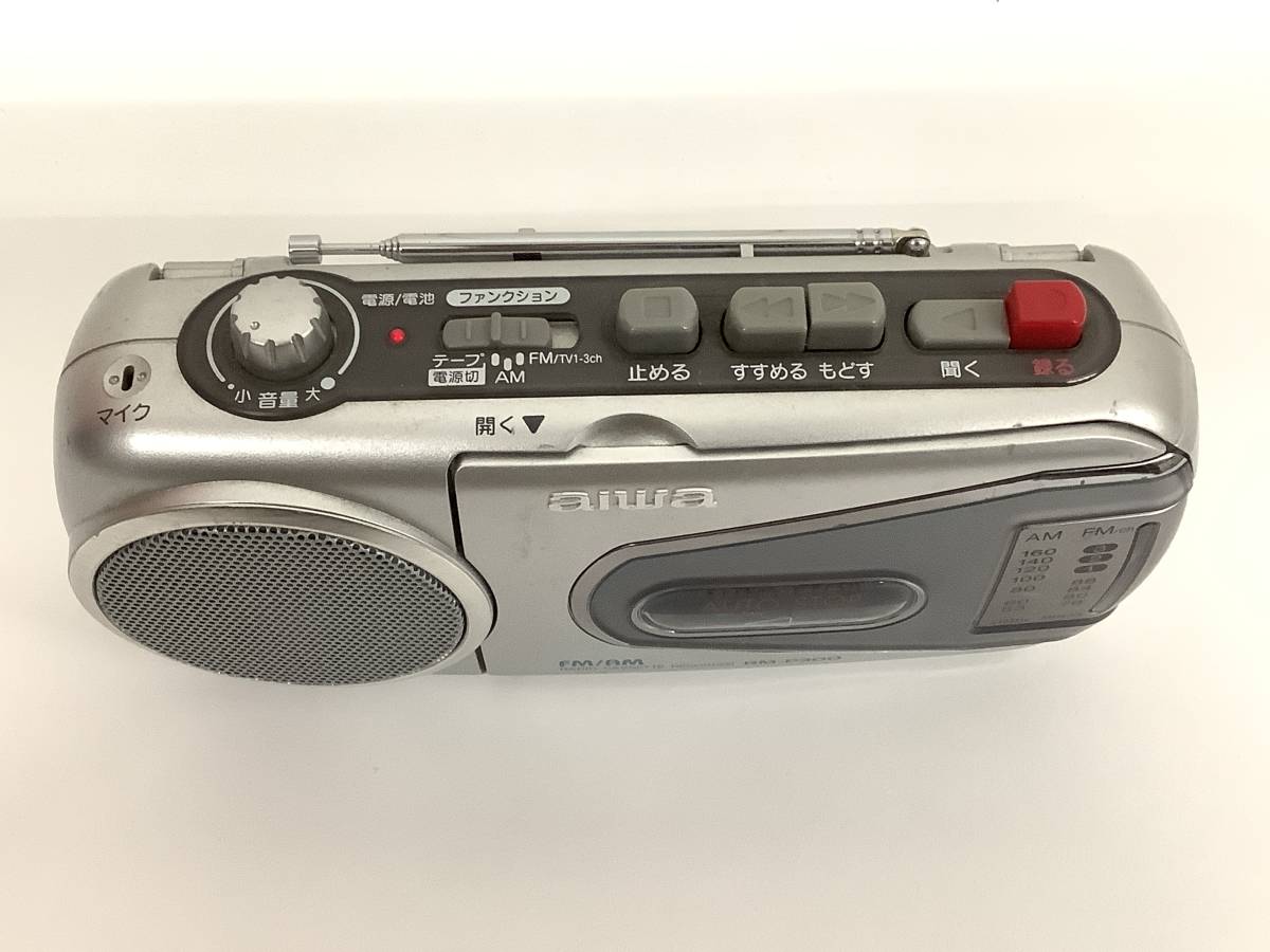 昭和レトロ 当時物「アイワ aiwa AM FM ラジオ カセット レコーダー RM-P300 動作品 RADIO CASSETTE RECORDER」カセット ラジカセ　_画像3
