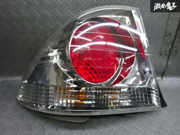 最前線の トヨタ 純正 アルテッツア フォグランプ 右 GXE10 SXE10 SED