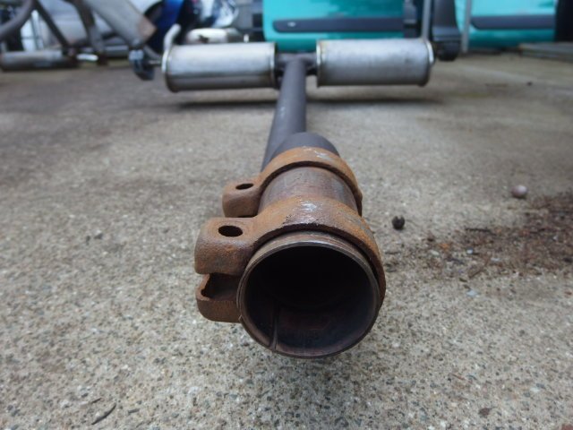 * Audi 80 B4 92 year 8CNG center muffler ( stock No:52028) (615)