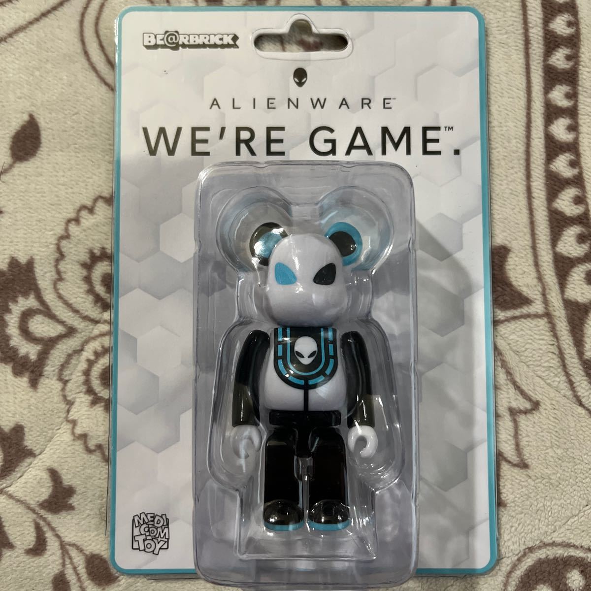 レア be@rbrick Alienware 100% ベアブリック 国内正規品 新品未開封 DELL エイリアンウェア 非売品