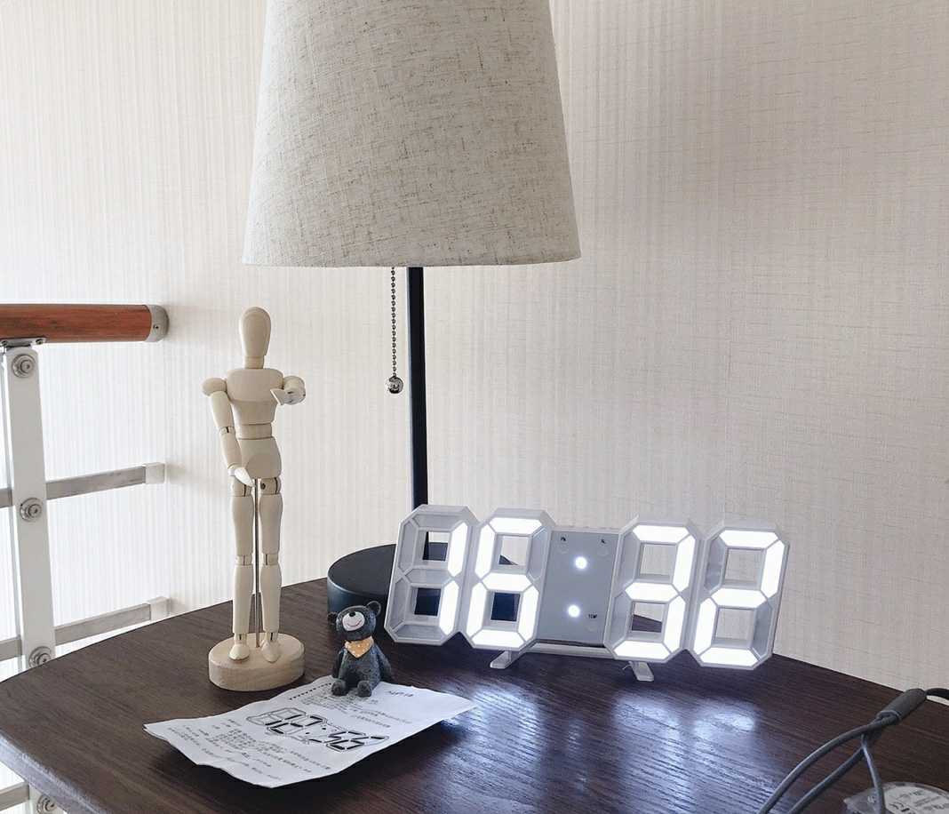 デジタル時計　3D　時計　日本語説明書付き　置き時計　掛け時計　おしゃれな時計　目覚まし時計 卓上時計 壁掛け時計　韓国　_画像3