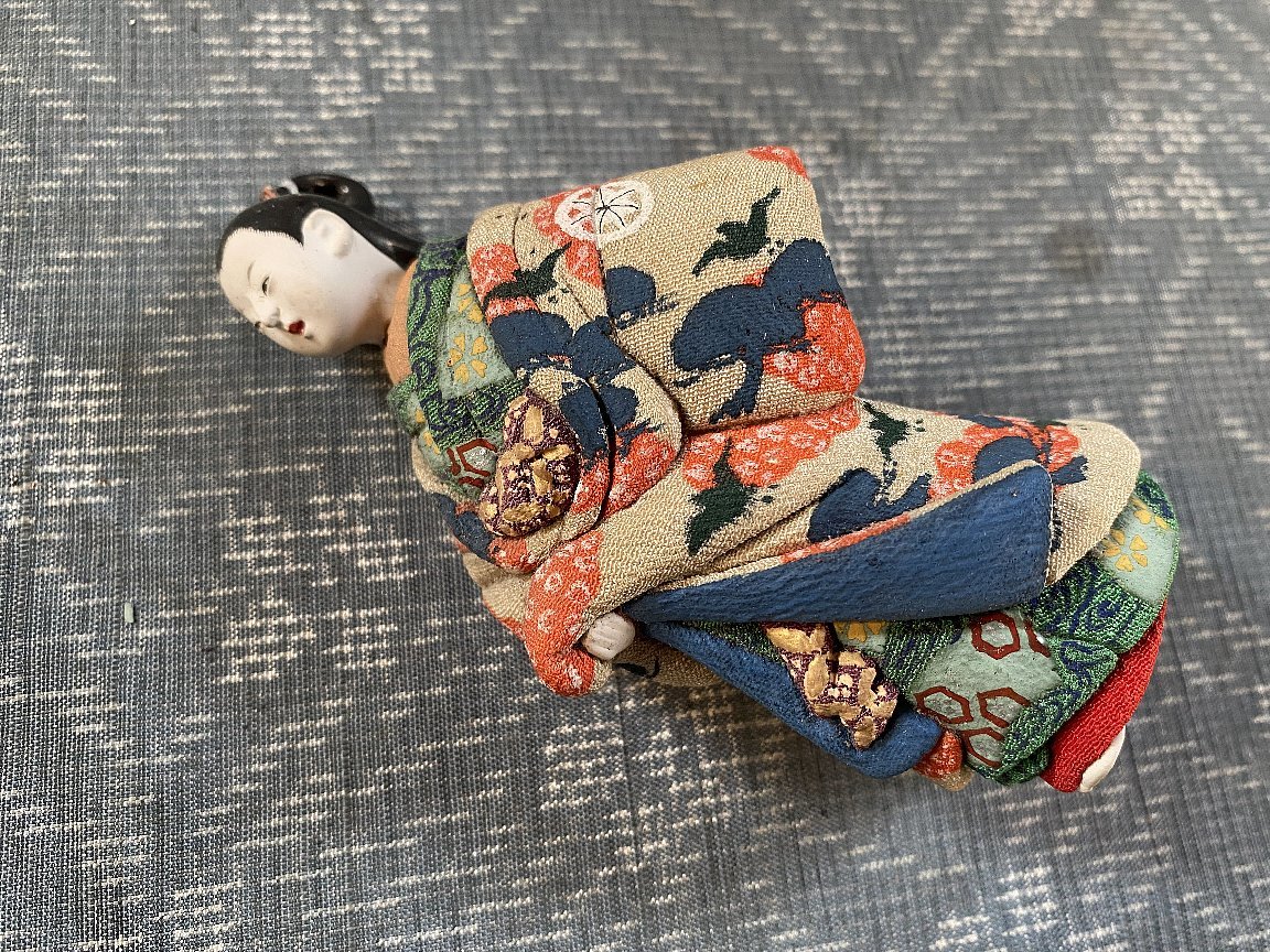 木目込人形 名川 春山作「太夫」 桐共箱▽ 木目込人形 名川 春山作「太夫」 桐共箱▽