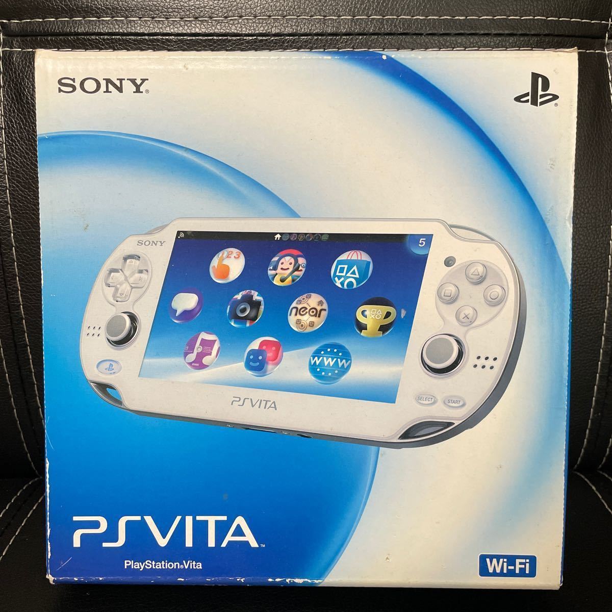 PlayStation Vita 1000 クリスタル・ホワイト Wi-Fiモデル｜Yahoo
