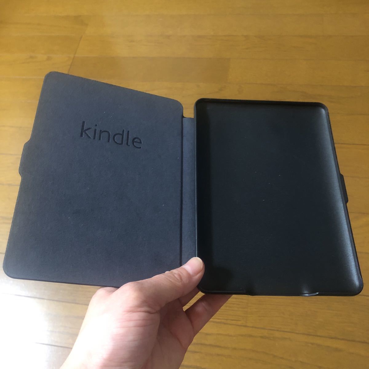 Kindle Paperwhite ケ-スブラック