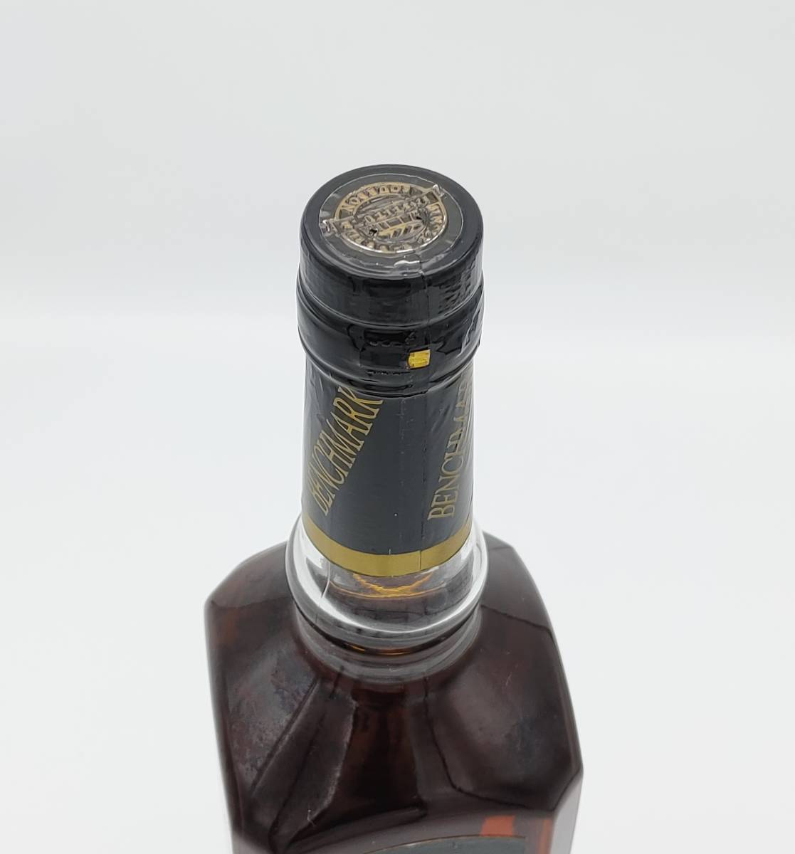 【全国送料無料】BENCHMARK SINGLE BARREL XO KENTUCKY STRAIGHT BOURBON WHISKEY　47度　750ml