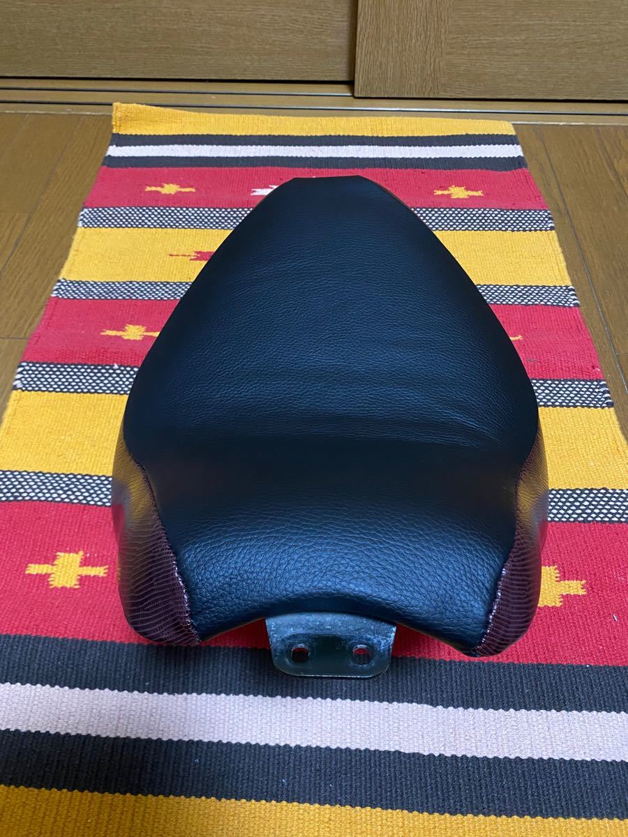 ドラッグスター 400 スタンダード　　　　純正シート本革張り替え ドラッグスター 400 純正シート本革張り替え｜Yahoo!フリマ（旧
