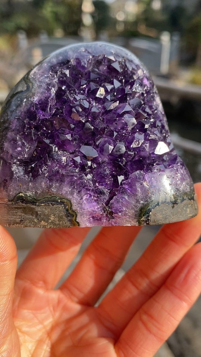 アメジスト　原石　紫水晶　ジオード