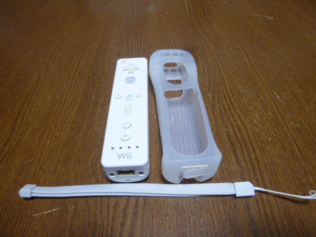 RSJ012【即日配送 送料無料 動作確認済】Wii リモコン ジャケット ストラップ　セット　純正品　RVL-003