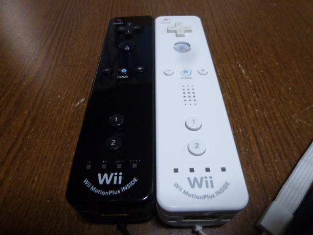 RM4【送料無料 動作確認済 即日発送】Wii　WiiU リモコン モーションプラス ストラップ 2個セット　純正 RVL-036 ホワイト ブラック　白 黒
