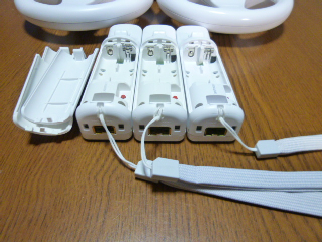 HR049【送料無料】Wii マリオカート　ハンドル　リモコン　ストラップ　3個セット　ホワイト　（動作良好 クリーニング済）白 任天堂 純正 