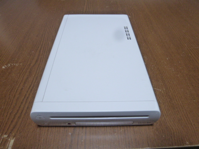 WU5【即日発送 送料無料】WiiU　本体　WiiパーティーU　スーパーマリオブラザーズU（レンズクリーニング・動作確認済）シロ　白　32GB