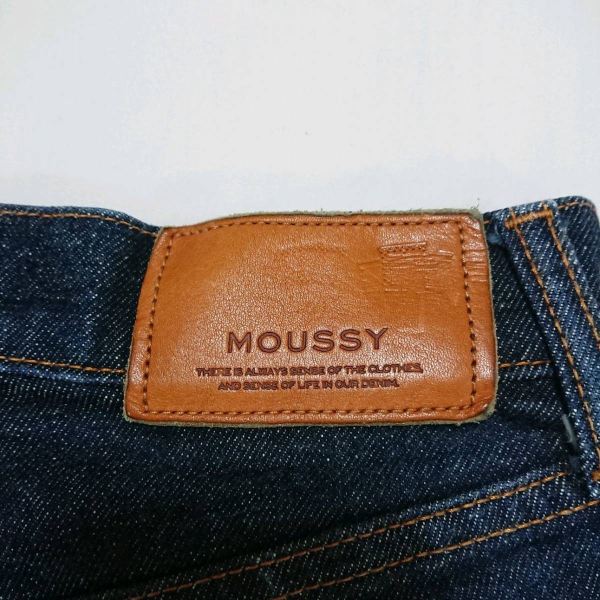 即決 送料無料 MOUSSY MVS ストレッチ ジーンズ デニム ジーパン マウジー 日本製 濃紺 24 カジュアル パンツ ボトムス レディース