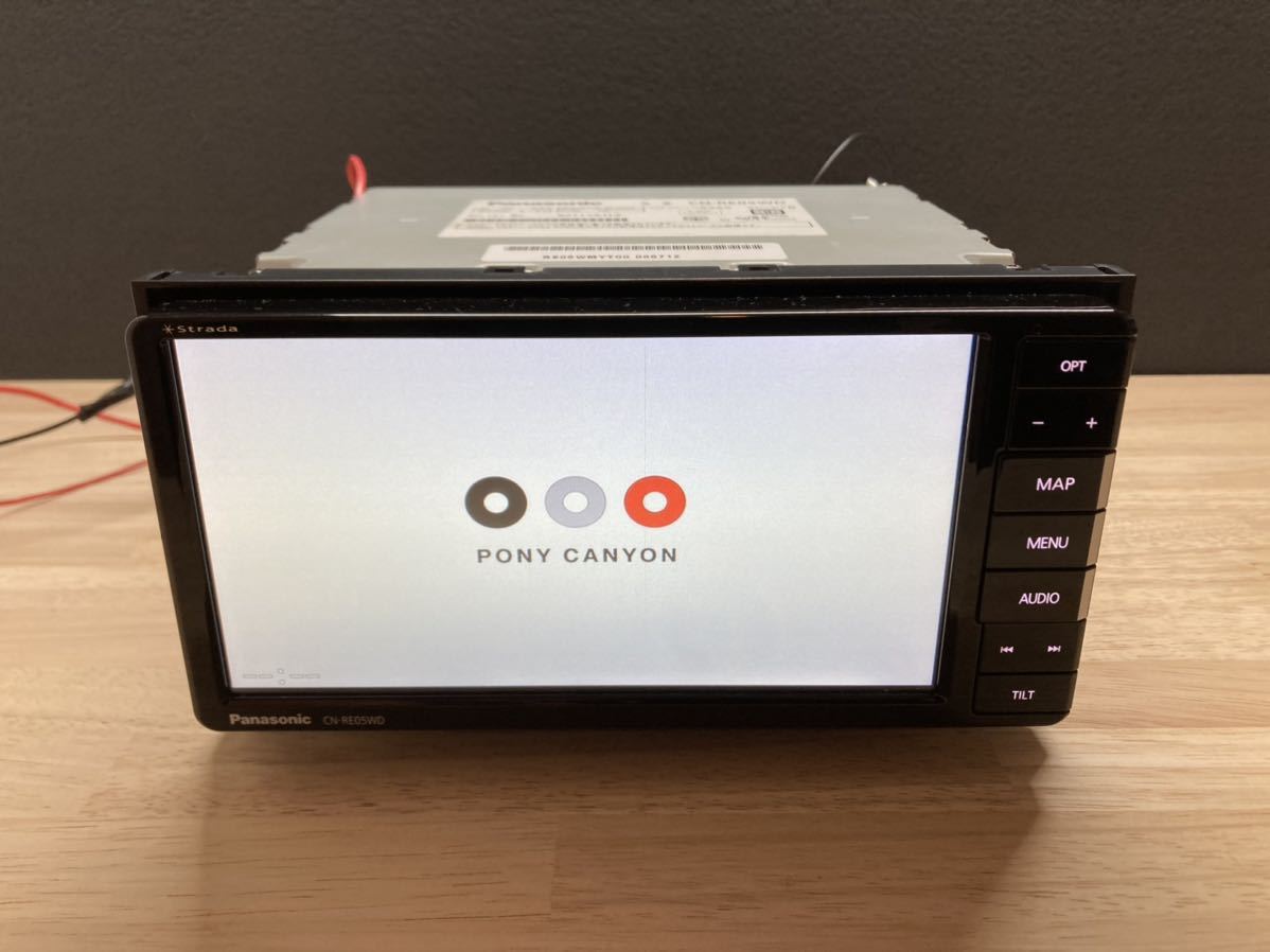 ☆美品☆ パナソニック Panasonic CN-RE05WD ストラーダ 地デジ