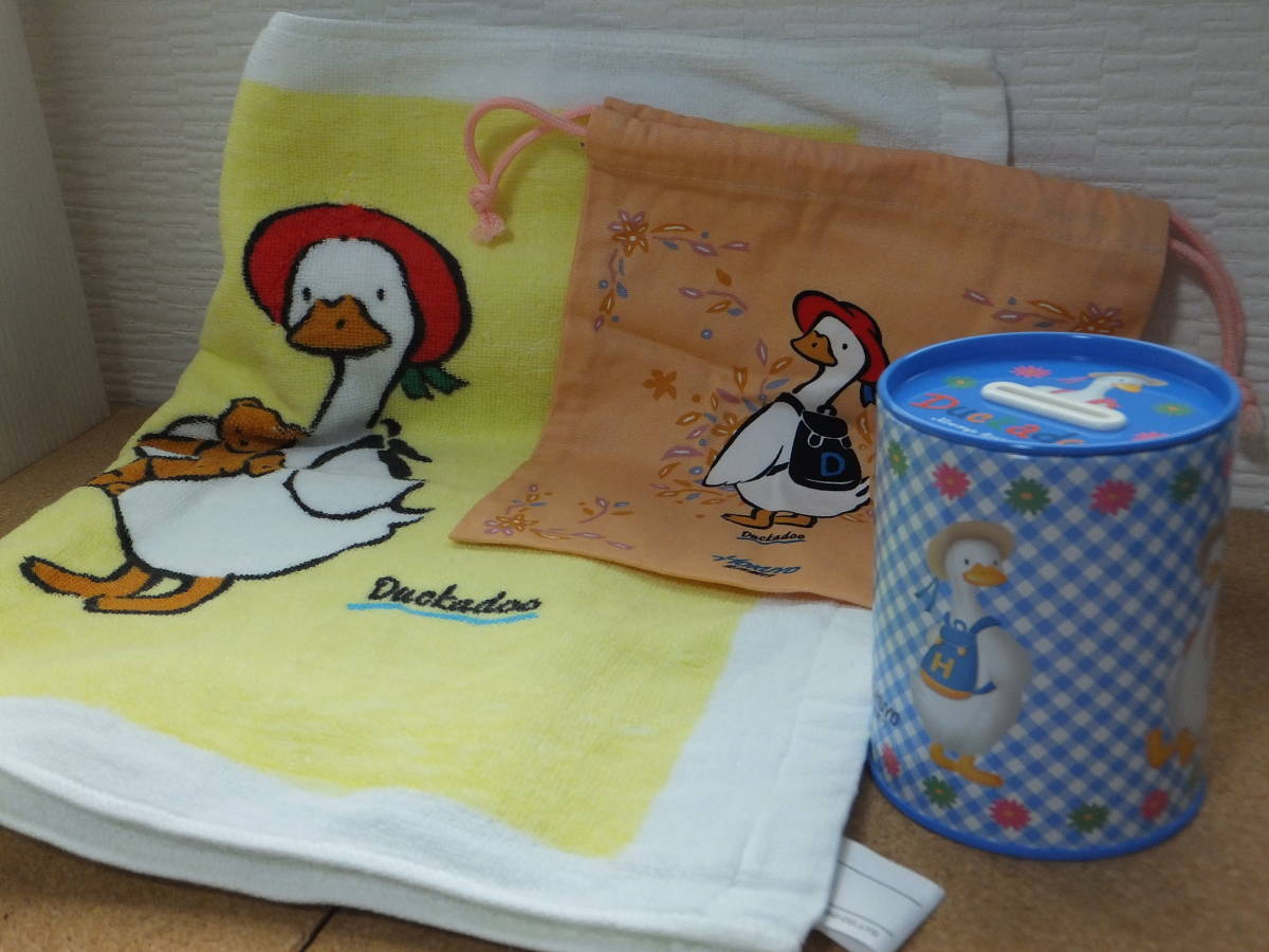 中古 サンリオ SANRIO 北洋銀行 Duckadoo ダッカドウ あひる アヒル 貯金箱 缶 巾着袋 小物入れ バスタオル 1993 1997 1998 3点 当時物_画像1