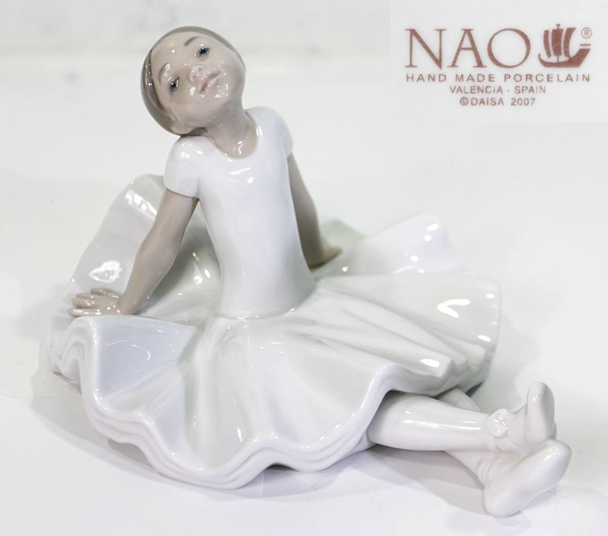 NAO/ナオ リヤドロ あこがれのバレエ DAISA 2007 ポーセリン スペイン 置物 磁器 陶器(リヤドロ)｜売買されたオークション情報