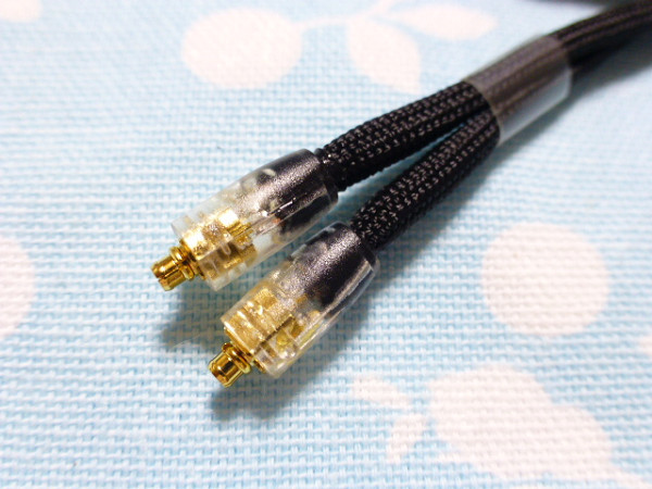 切り込み入り MMCX ケーブル 8N-OFC 八芯 ブレイド編み込み 4.4 切り込み入り MMCX ケーブル 8N-OFC 八芯 ブレイド編み込み 4.4