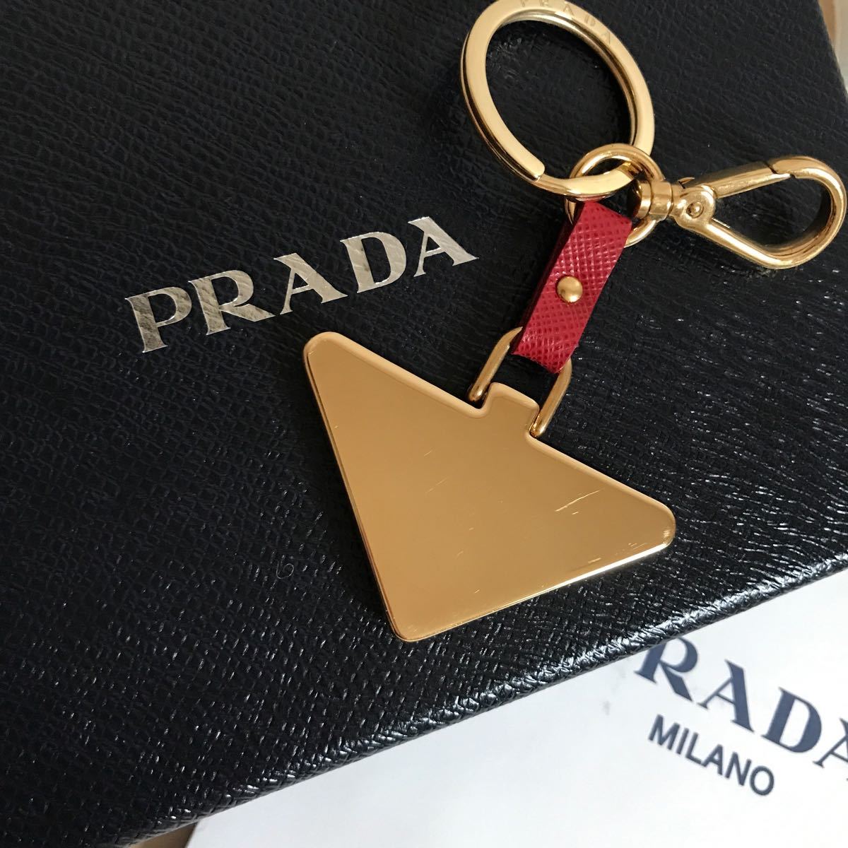 新作 新品同様 極美品 PRADA プラダ キーホルダー キーリング バッグ