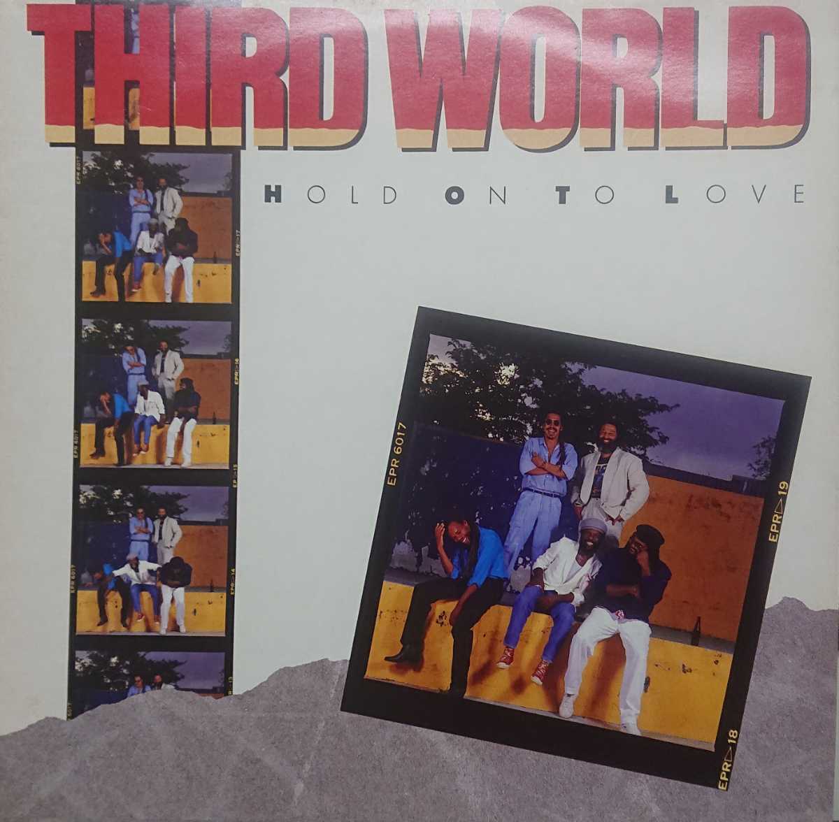 ☆THIRD WORLD/HOLD ON TO LOVE'1987UK CBS_画像1