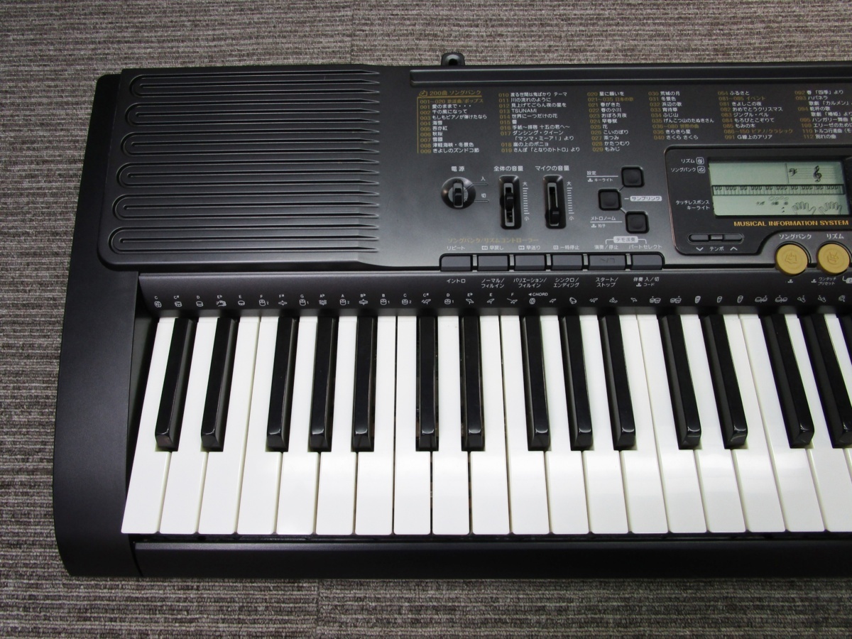 ○き12-63 CASIO カシオ LK-113 光ナビゲーション キーボード 61鍵盤