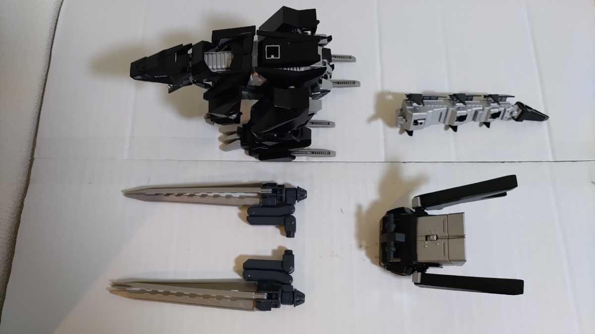 ゾイド ZOIDS「バーサークフューラー(ブラック&シルバー塗装)」完成品/美品/ジャンク扱い(※説明文必読！)_画像5