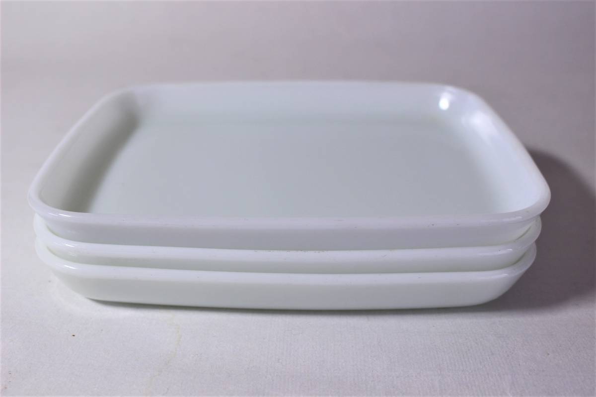 送料無料 3枚セット ■ コーニング CORNING ユナイテッド エアライン プレート UNITED ミルクガラス