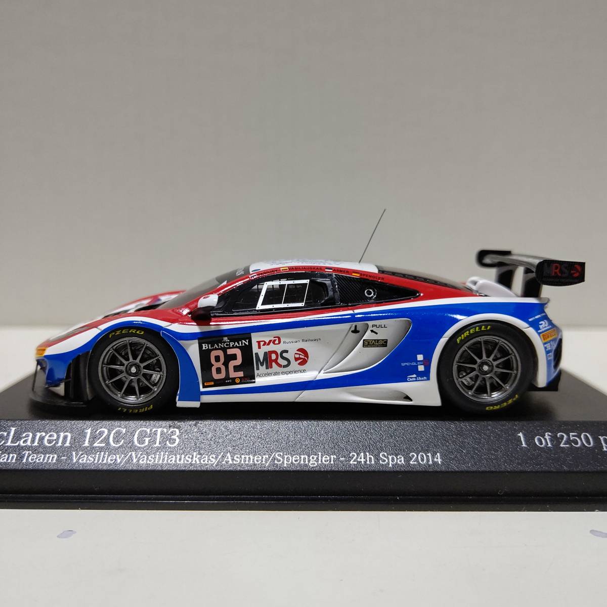 MINICHAMPS 1/43 ミニチャンプス Maclaren マクラーレン 12C GT3 RUSSIAN TEAM 24H SPA 2014 ♯82 _画像3