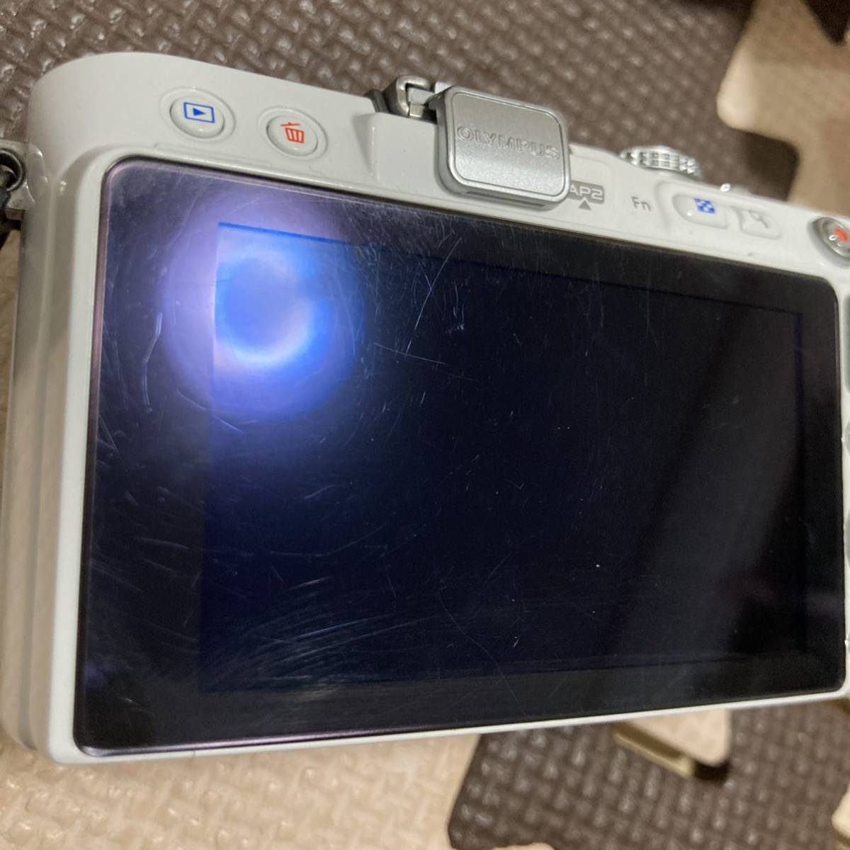 OLYMPUS PEN Lite E-PL3 ホワイト ミラーレス一眼 カメラ オリンパス