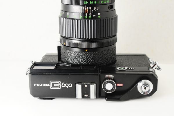 ★超美品★ FUJIFILM FUJICA G690 + FUJINON S 100mm F3.5 清楚感ある綺麗な外観！ 動作品♪_画像4