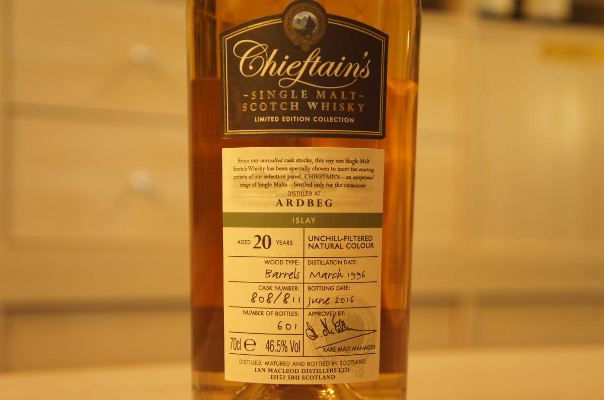112804 Chieftain's（チーフタンズ）アードベッグ 20年 700ml 46.5% 箱付 スコッチ　ウイスキー_画像3