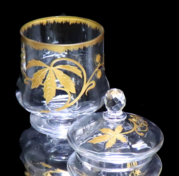オールド・バカラ (BACCARAT) 1900年頃 盛り上げ金彩 蓋物 ボンボ