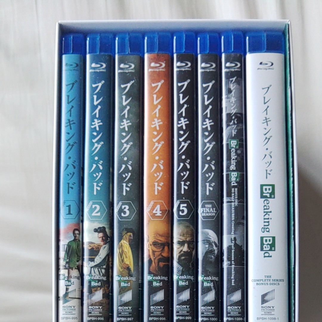 ブレイキングバッド ブルーレイBOX 全巻セット復刻版 [Blu-ray]