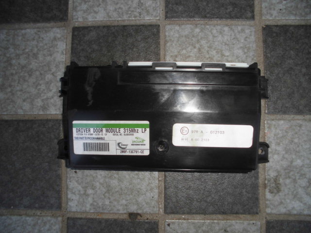  Jaguar XJ XJ8 XJ6 X350 original front right door module door module door computer computer used 2W9F-13C791-CE