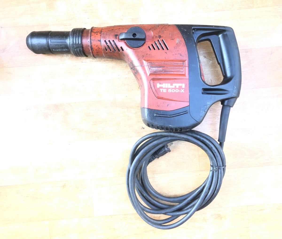 動作確認済 HILTI ヒルティ 電動ハツリ機 ブレーカー TE 500-X 100V 電動工具 電動ハンマー コンクリートブレーカー ハンマー_画像1