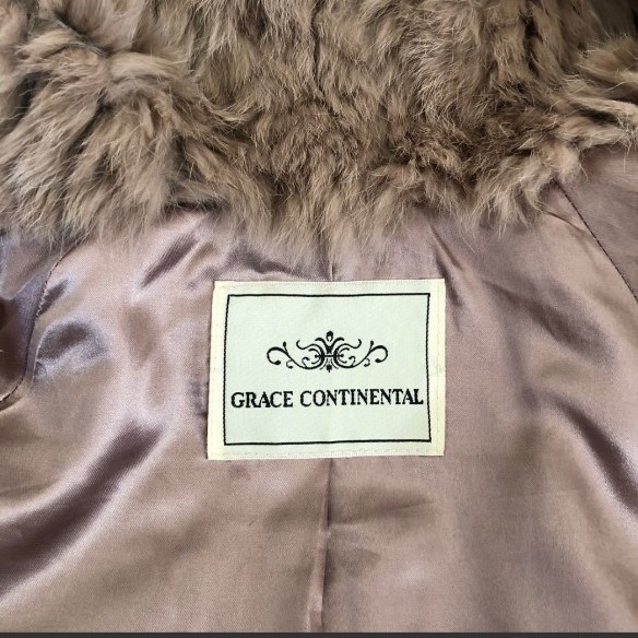 ☆季節超えお値下げ☆GRACE CONTINENTALファーフードポンチョコート定価10万円☆ 1