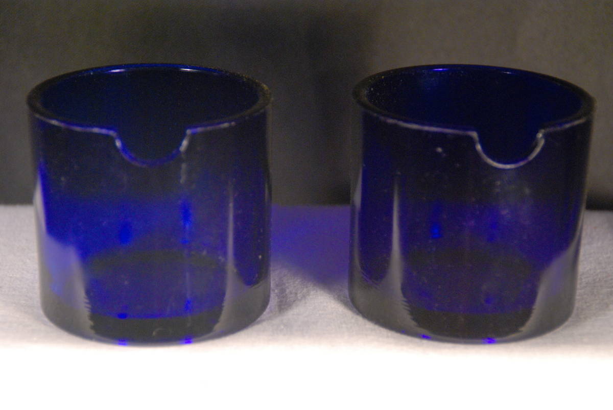 昭和レトロ・紫色のガラス器二個・コップ・灰皿_画像3