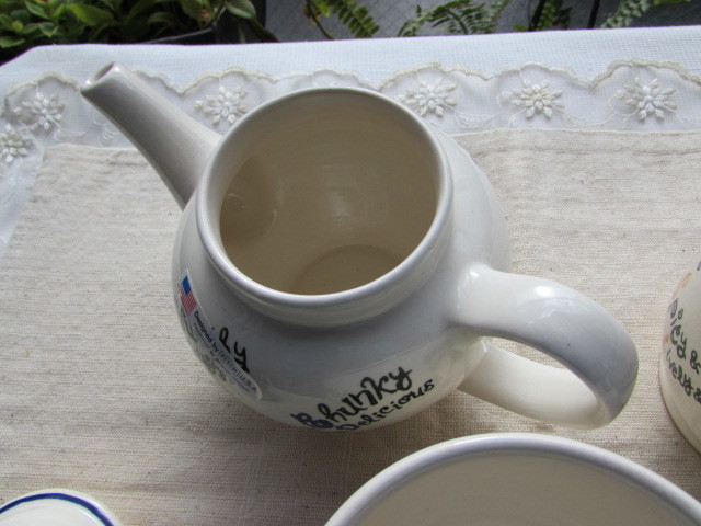 [ mistake doFITCH USA ] mug ( yellow color & blue color ) pot 3 point set . Fitch mug Mister Donut Novelty retro Vintage 