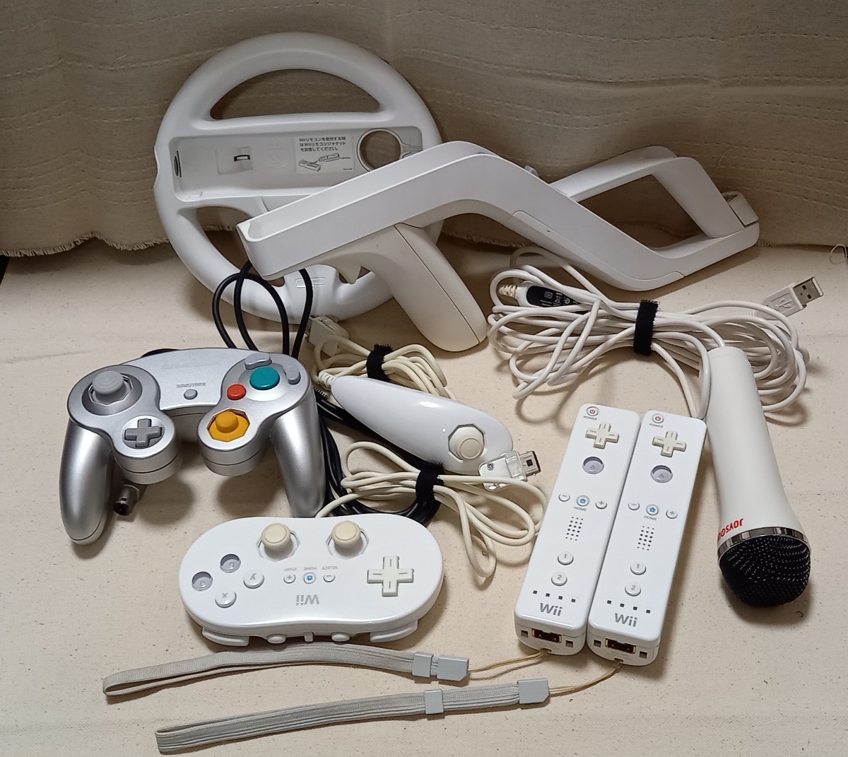 任天堂　Wii　本体ソフトコントローラーセット