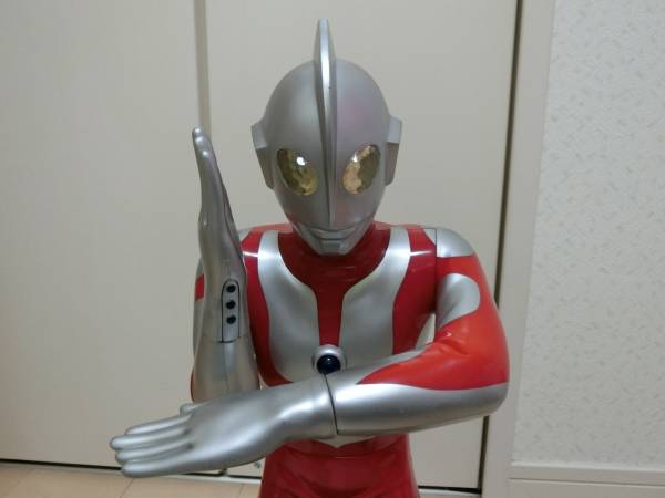  за границей производства, большой Ultraman. gimik имеется фигурка примерно 50cm..
