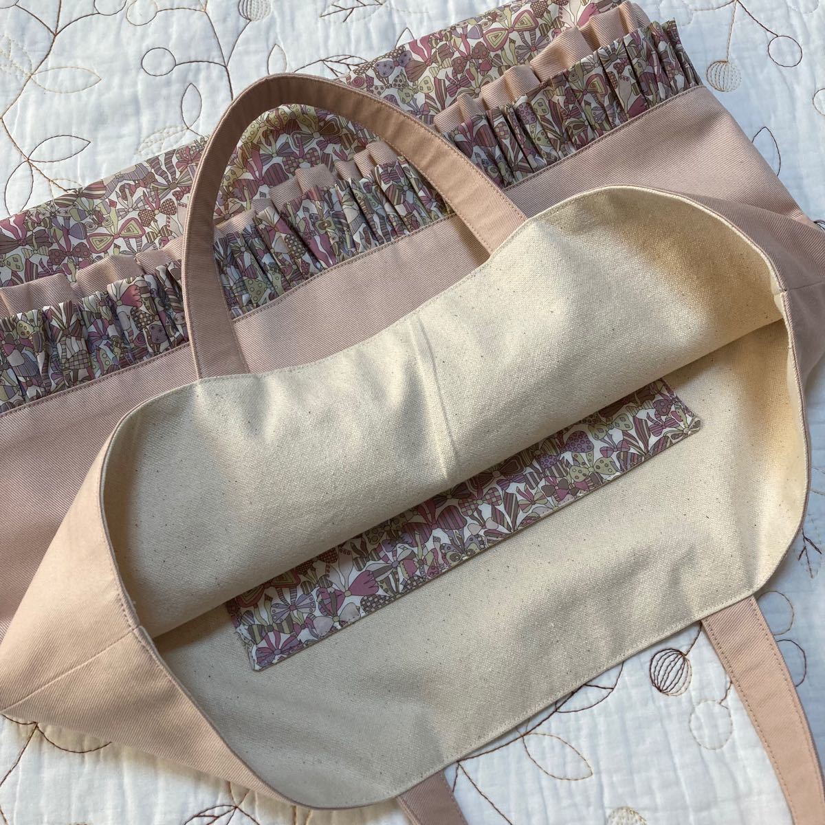ハンドメイド リバティ ジェニーズリボンズ レッスンバッグ
