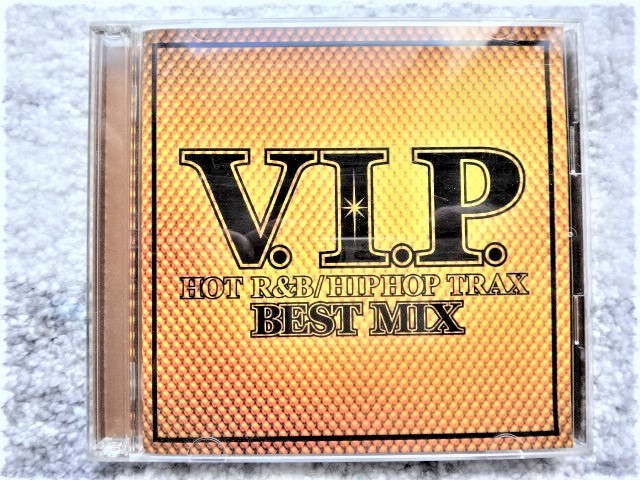 【 オムニバス洋楽　V.I.P. HOT R&B HIPHOP TRAX BEST MIX 】CDは４枚まで送料１９８円_画像1