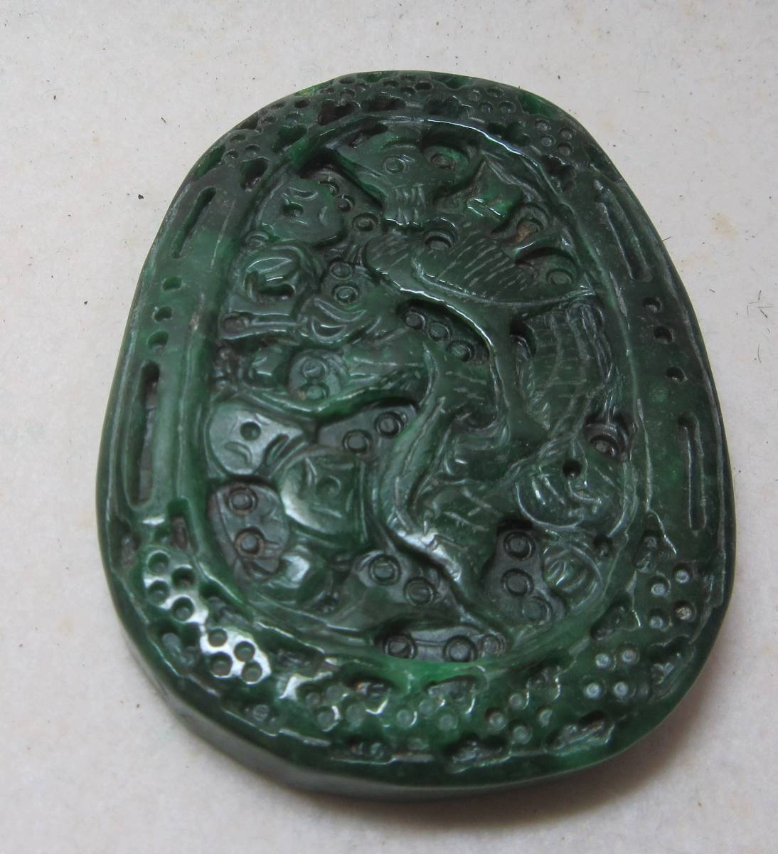 セールの人気商品 翡翠彫刻珍品現物のみ出品