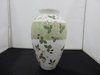 ウェッジウッド WEDGWOOD ワイルドストロベリー フラワーベース