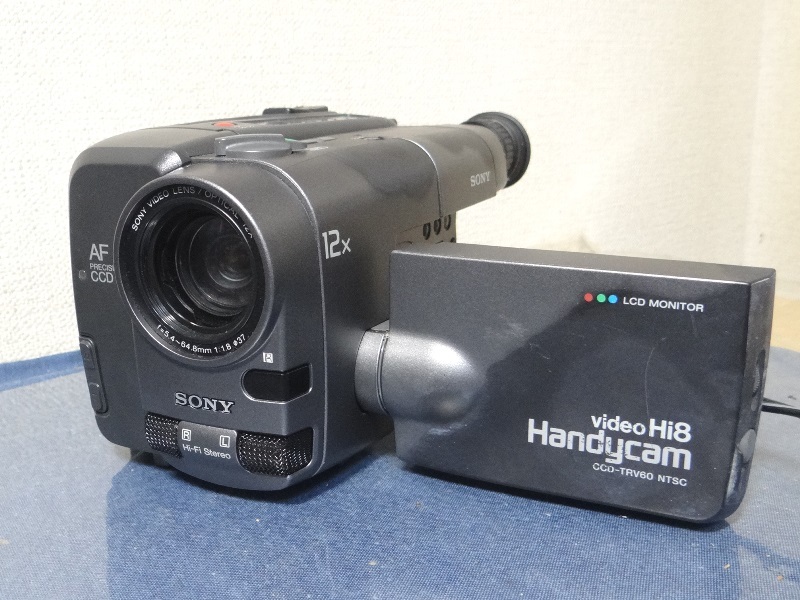 Hi8 8ミリビデオカメラ　CCD-TRV60 送料無料21