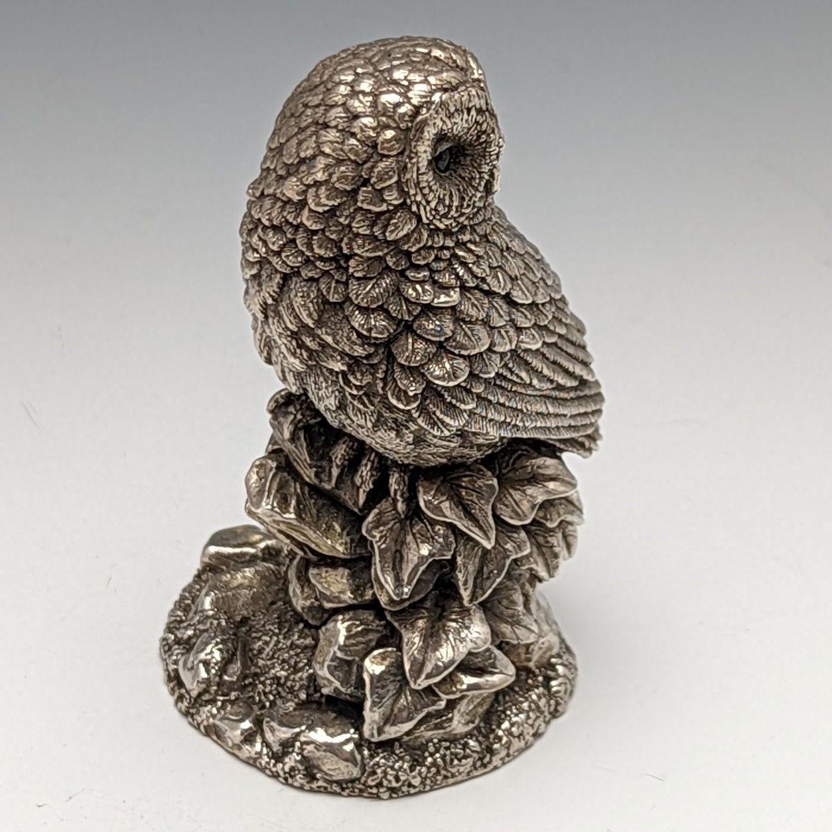 人気グッズ カントリーアーティスト社 純銀彫刻 216g 鳥 フクロウ 梟 大型 ふくろう 工芸品