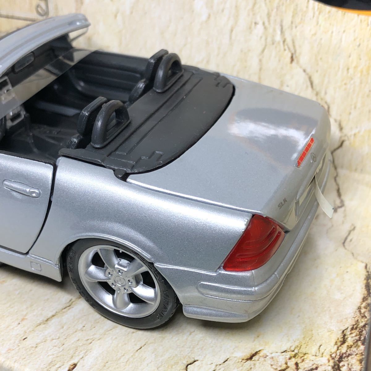 1/24 Maisto Maisto Special Edition#31942 Mercedes Benz SLK metal die-cast final product Mercedes Benz