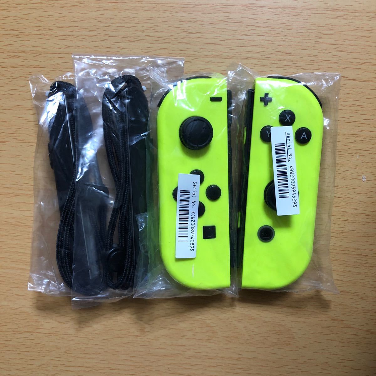 ☆Nintendo Switch Joy-Con (L)(R)ネオンイエロー 箱付 未使用ストラップ付 Nintendo Switch Joy-Con (L) (R)ストラップ 未使用